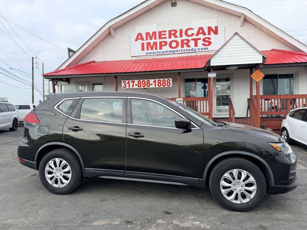 Used 2017 Nissan Rogue S AWD/4WD image 1