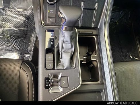 New 2026 Lexus GX 550 AWD/4WD image 27