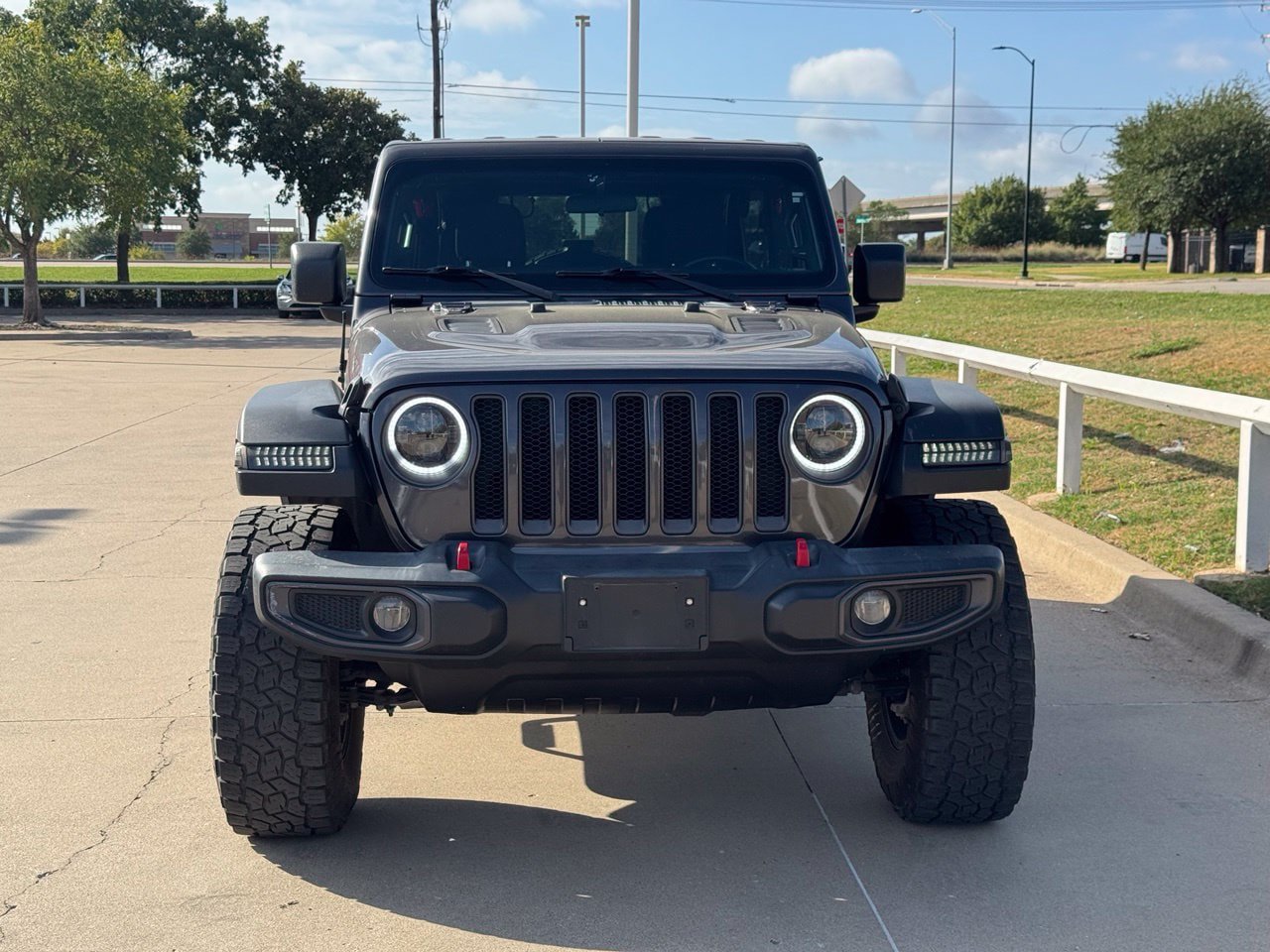 Used 2021 Jeep Wrangler Unlimited Rubicon AWD/4WD image 2