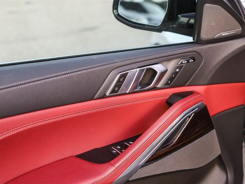 Used 2021 BMW X6 xDrive40i w/ Premium Package image 21