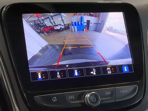 Used 2024 Chevrolet Equinox Premier AWD/4WD image 35