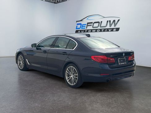 Used 2019 BMW 530i xDrive w/ Premium Package image 5