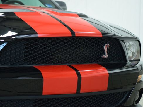 Used 2009 Ford Mustang Shelby GT500 RWD image 11