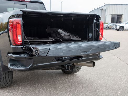 Used 2022 GMC Sierra 2500 Denali image 9