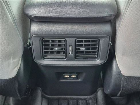 Used 2021 Toyota RAV4 XLE w/ Convenience Package AWD/4WD image 17