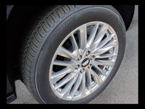 New 2026 Cadillac Escalade ESV Luxury image 9