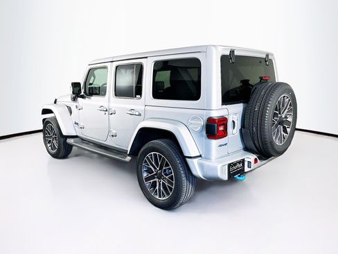 Used 2023 Jeep Wrangler Unlimited Sahara AWD/4WD image 5