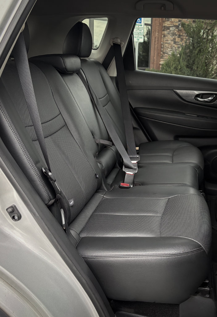Used 2015 Nissan Rogue SL AWD/4WD image 26