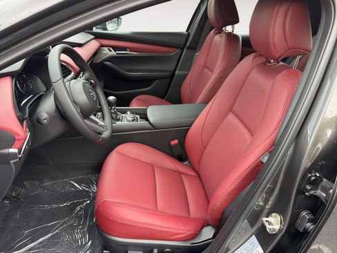 New 2026 MAZDA MAZDA3 2.5 S Hatchback w/ Premium Pkg FWD image 10