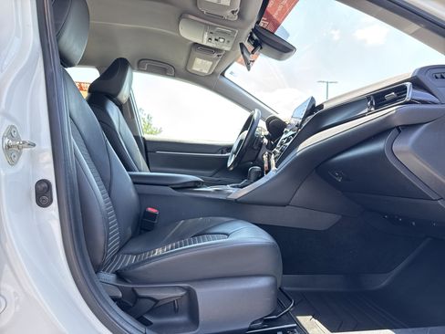 Used 2021 Toyota Camry SE FWD image 27