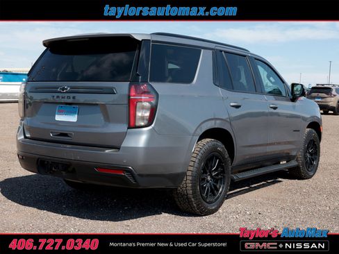 Used 2021 Chevrolet Tahoe Z71 w/ Luxury Package AWD/4WD image 4