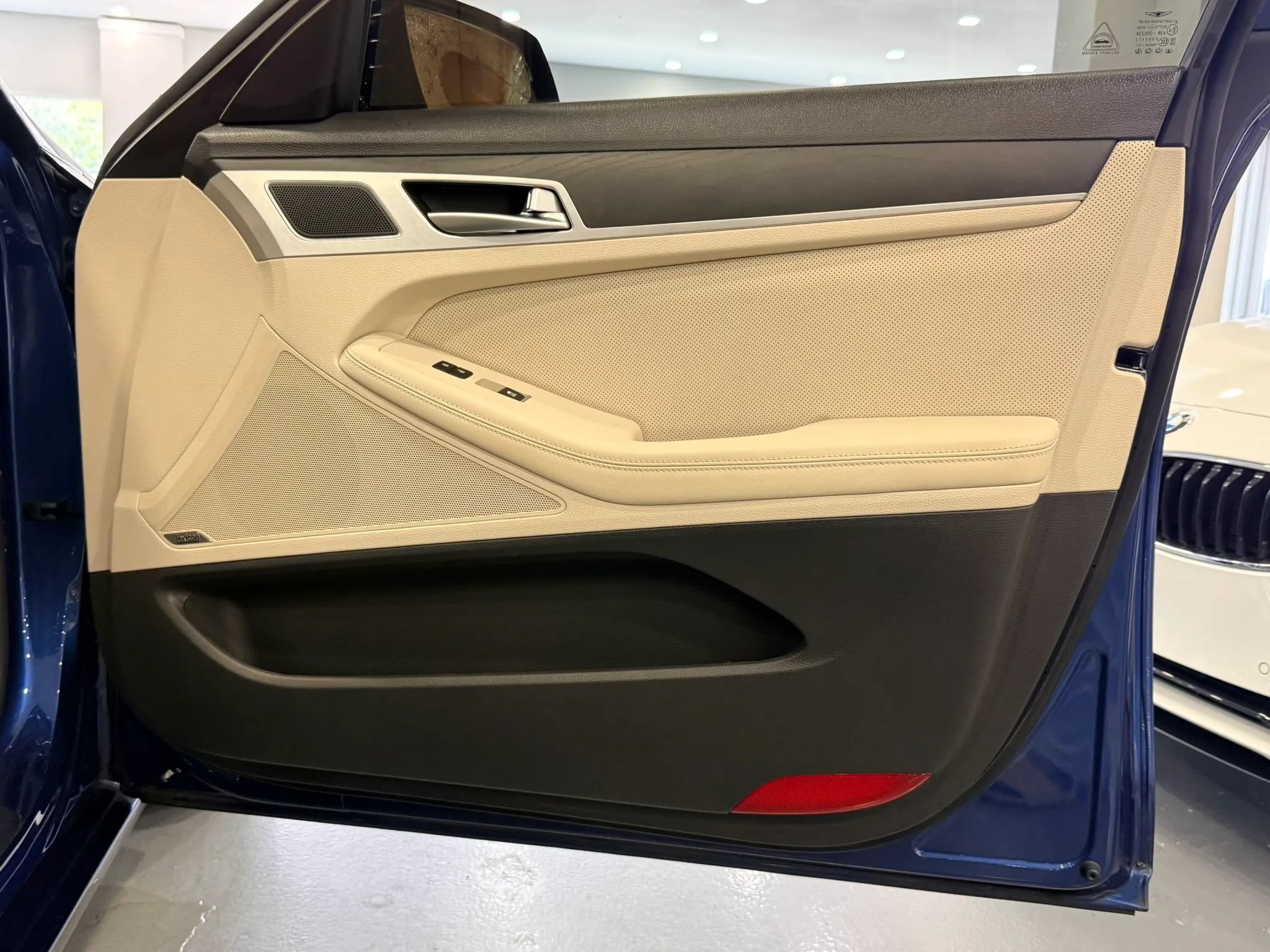 Used 2017 Genesis G80 3.8 w/ Option Group 03 RWD image 38