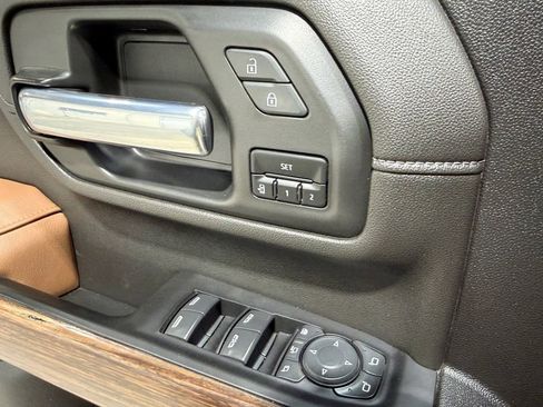 Used 2023 Chevrolet Silverado 2500 High Country w/ Z71 Off-Road Package image 20