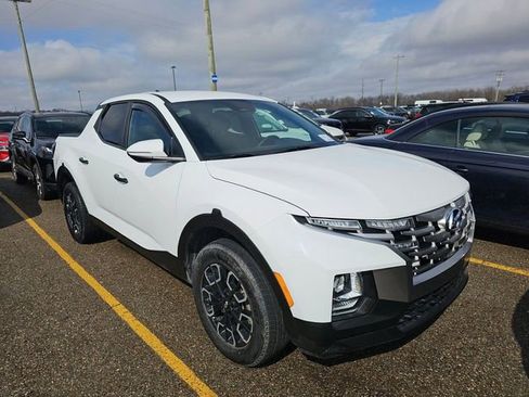 Used 2022 Hyundai Santa Cruz SEL w/ Cargo Package image 6