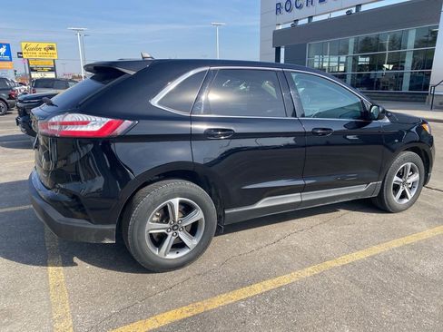 Used 2024 Ford Edge SEL w/ Convenience Package image 5