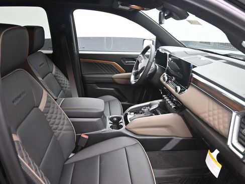 New 2026 GMC Canyon Denali AWD/4WD image 7