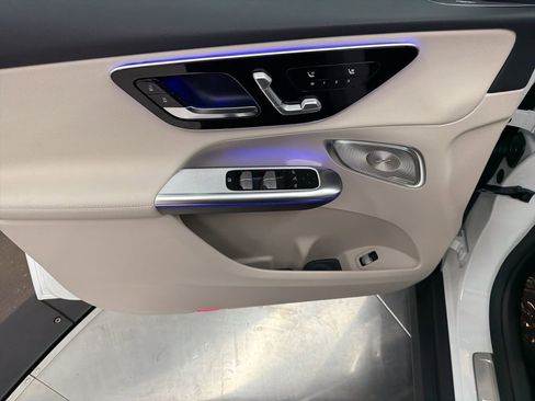 New 2026 Mercedes-Benz GLC 300 image 17