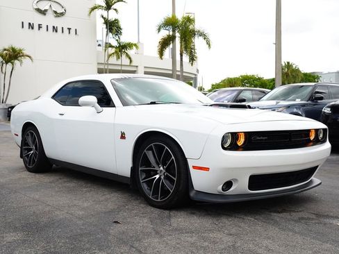 Used 2018 Dodge Challenger R/T Scat Pack image 13