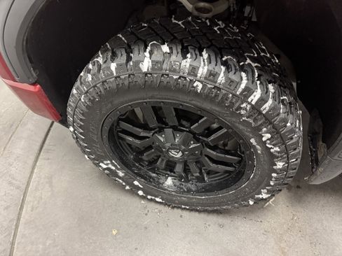 Used 2021 GMC Sierra 1500 Elevation w/ LPO, Elevation Black Package image 10