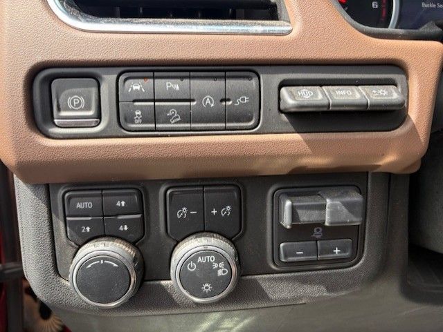 Used 2021 Chevrolet Tahoe High Country w/ Premium Package AWD/4WD image 14