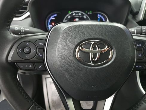 Certified 2024 Toyota RAV4 SE image 22