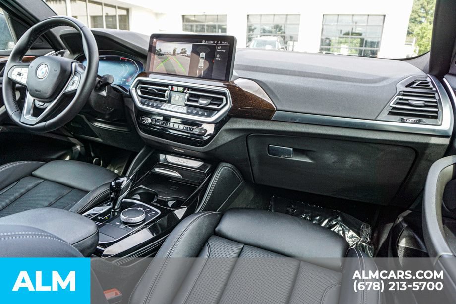 Used 2025 BMW X4 xDrive30i AWD/4WD image 23