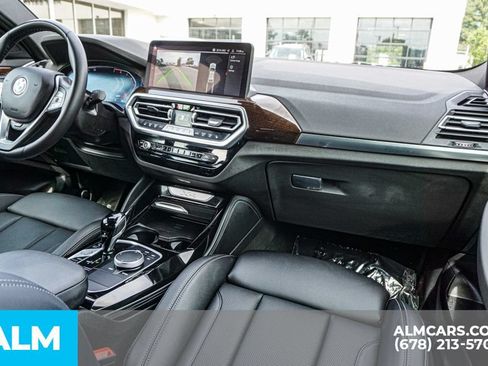 Used 2025 BMW X4 xDrive30i AWD/4WD image 23