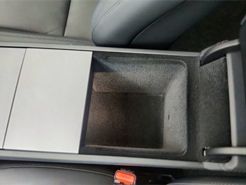 Used 2025 Tesla Model 3 Long Range image 52