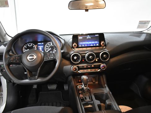 Used 2024 Nissan Sentra S image 28