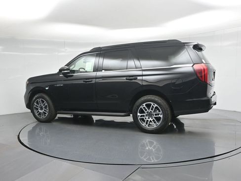 New 2025 Ford Expedition Active image 6