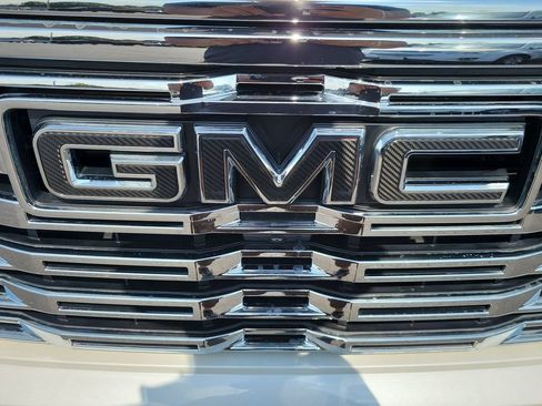 Certified 2025 GMC Sierra 1500 Denali w/ Denali Reserve Package AWD/4WD image 31