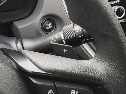 Certified 2025 Subaru Crosstrek 2.0i Premium image 29