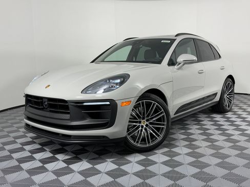 New 2026 Porsche Macan GTS image 1
