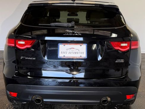 Used 2018 Jaguar F-PACE Premium image 6