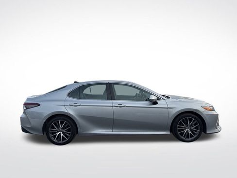 Certified 2021 Toyota Camry XLE image 7