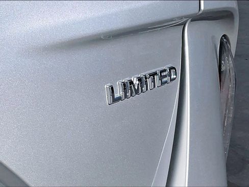 Used 2020 Toyota Prius Prime Limited image 11