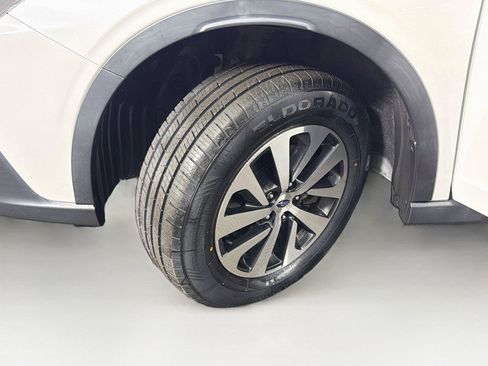 Used 2022 Subaru Outback Premium w/ Popular Package #1 AWD/4WD image 37