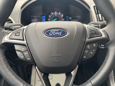 Used 2024 Ford Edge SEL w/ Convenience Package image 25