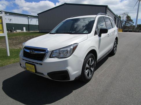 Used 2018 Subaru Forester 2.5i w/ Alloy Wheel Package AWD/4WD image 1
