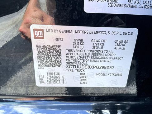 Used 2023 GMC Sierra 1500 SLT w/ SLT Premium Package AWD/4WD image 25