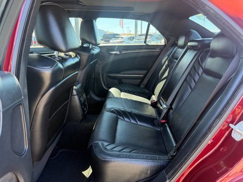 Used 2023 Chrysler 300 C RWD image 11