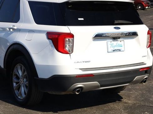 Used 2023 Ford Explorer Limited AWD/4WD image 7