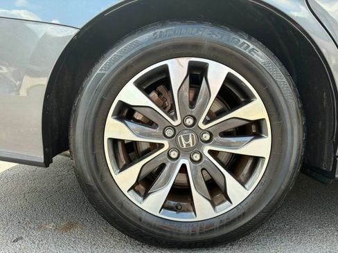Used 2024 Honda Odyssey EX-L image 14