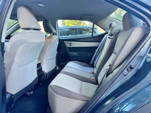 Used 2018 Toyota Corolla LE FWD image 9