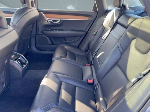 Used 2018 Volvo S90 T6 Inscription image 24