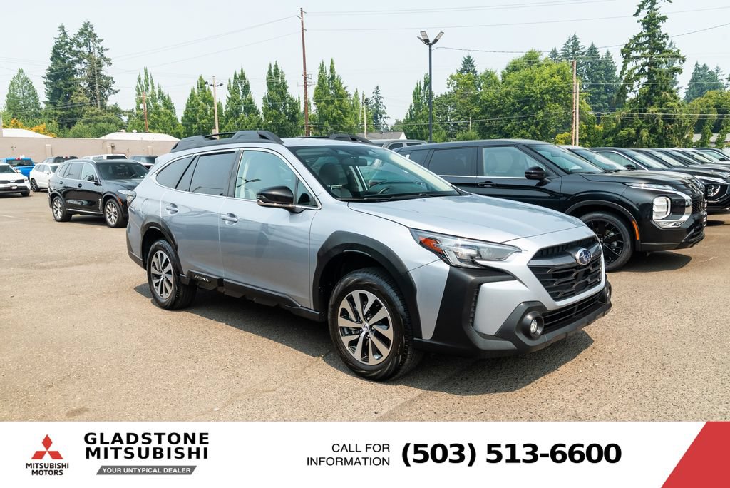 Used 2024 Subaru Outback Premium AWD/4WD image 1