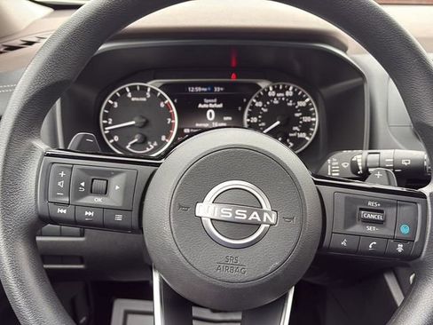 Used 2023 Nissan Rogue SV AWD/4WD image 24