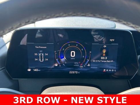 Used 2025 Chevrolet Traverse LT image 19