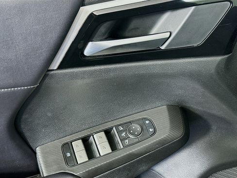 Used 2024 Mitsubishi Outlander SE FWD image 15