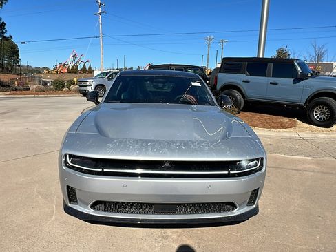 Used 2024 Dodge Charger Scat Pack w/ Plus Group image 3